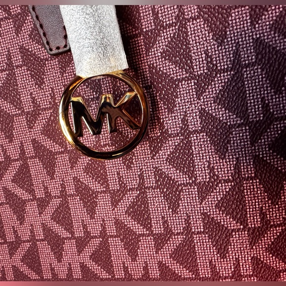 Michael Kors Red and Purple Women's Tote Bag - Picture 4 of 12